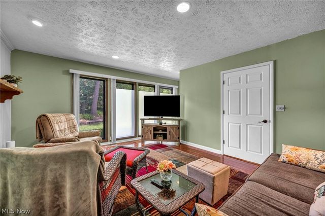 410-29 Willow Circle, Aurora, OH 44202