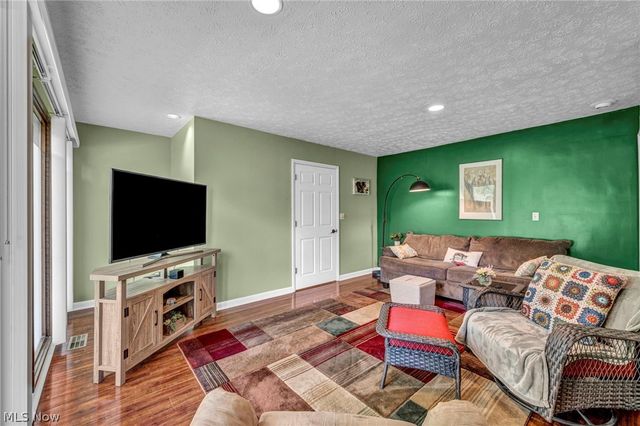 410-29 Willow Circle, Aurora, OH 44202