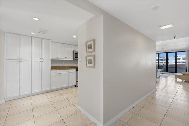 1425 GULF OF MEXICO DRIVE 408, Longboat Key, FL 34228