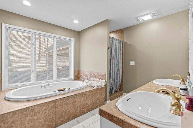 24 Woodland W, Heber Springs, AR 72543