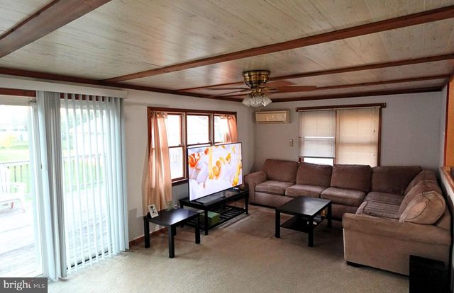 12 HAMPTON RD, Linthicum Heights, MD 21090