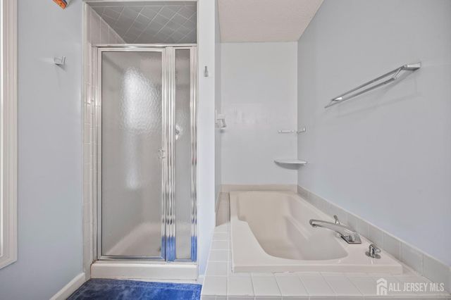 107 Lloyd Court, East Brunswick, NJ 08816