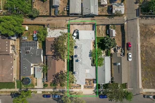 402 N Poplar Avenue, Fresno, CA 93701