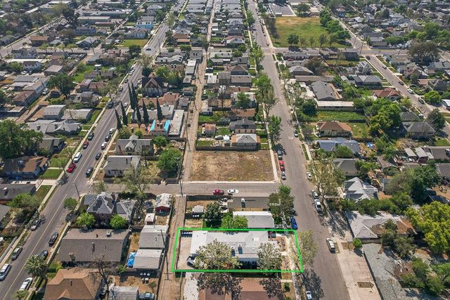 402 N Poplar Avenue, Fresno, CA 93701