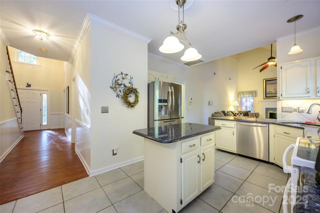 6709 Fairhope Court, Charlotte, NC 28277