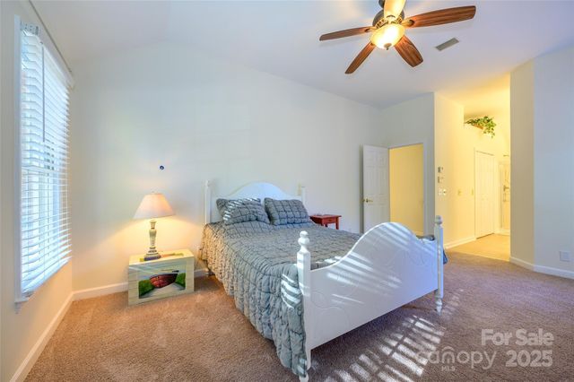 6709 Fairhope Court, Charlotte, NC 28277