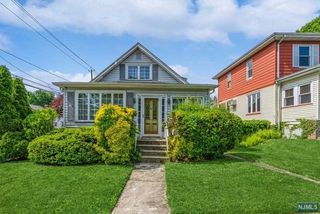 75 Gillespie Road, Bloomfield, NJ 07003