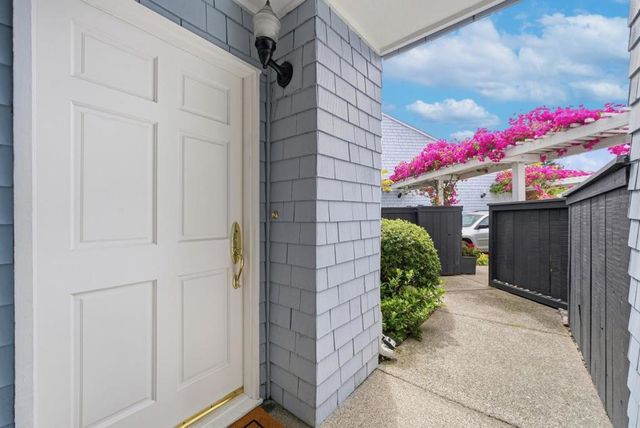 30 Eddystone Court, Redwood City, CA 94065