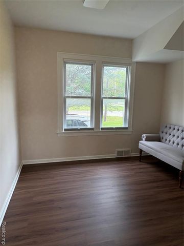 2175 W Auburn Road, Rochester Hills, MI 48309