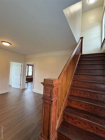 2175 W Auburn Road, Rochester Hills, MI 48309