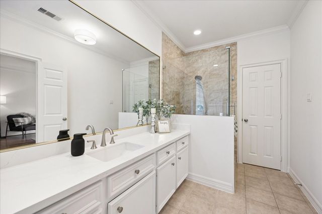 4215 Law Street, Houston, TX 77005