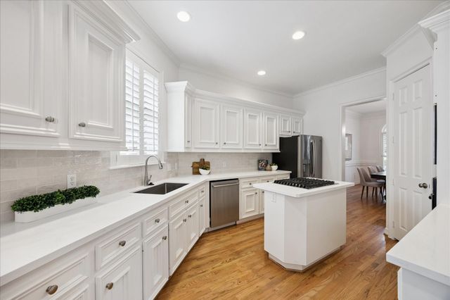 4215 Law Street, Houston, TX 77005