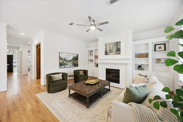 4215 Law Street, Houston, TX 77005