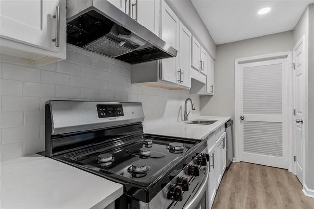1701 Hawthorne 12, Atlanta, GA 30337