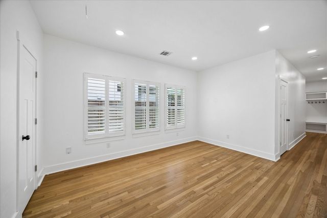 207 Tabor Street, Houston, TX 77009