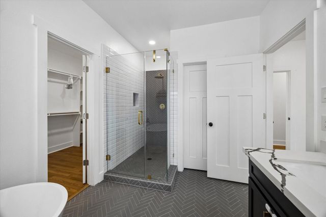 207 Tabor Street, Houston, TX 77009
