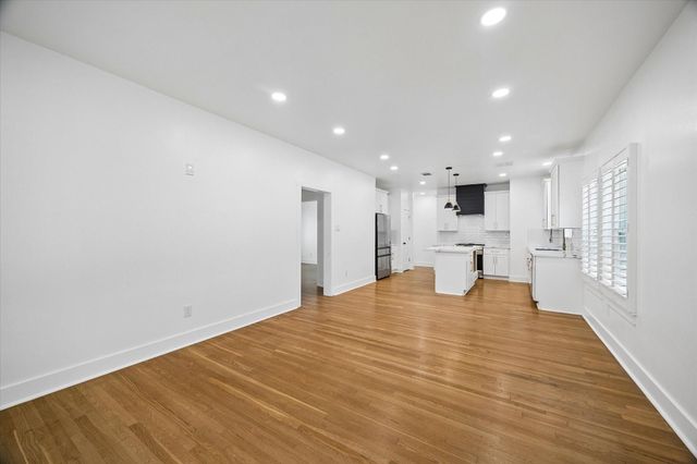 207 Tabor Street, Houston, TX 77009