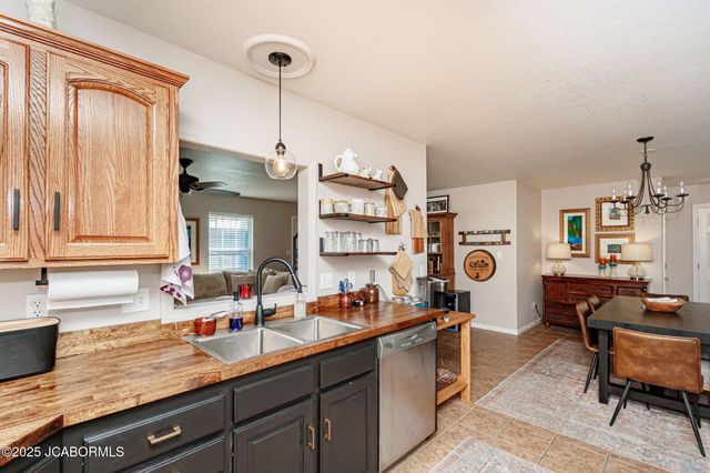 617 BUCKSKIN DRIVE, Jefferson City, MO 65109