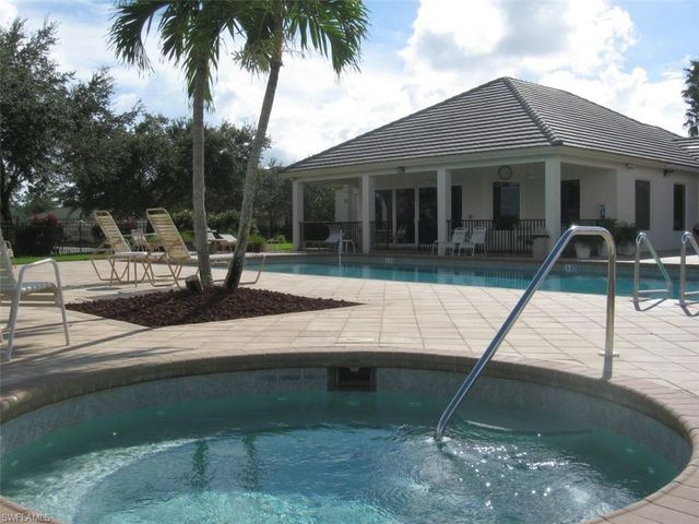2261 Somerset Ridge DR 203, Lehigh Acres, FL 33973