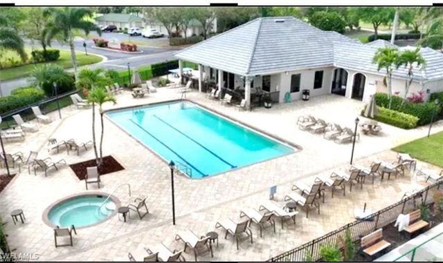 2261 Somerset Ridge DR 203, Lehigh Acres, FL 33973