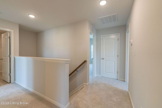 7817 Firescale Ct, Louisville, KY 40291