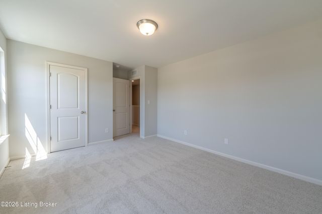 7817 Firescale Ct, Louisville, KY 40291