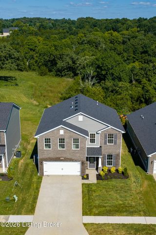 7817 Firescale Ct, Louisville, KY 40291