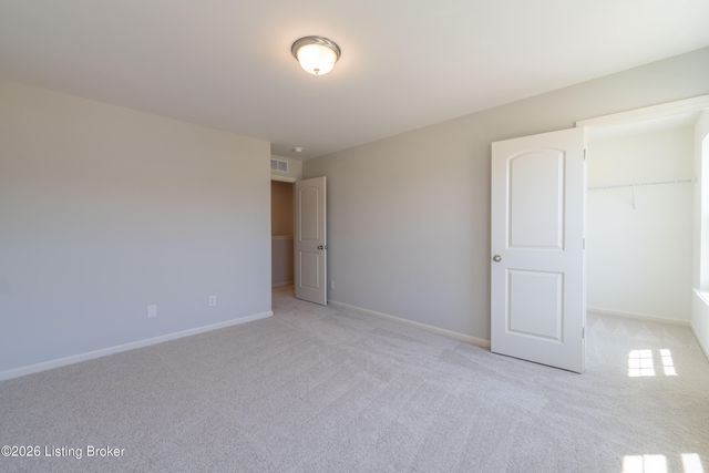 7817 Firescale Ct, Louisville, KY 40291