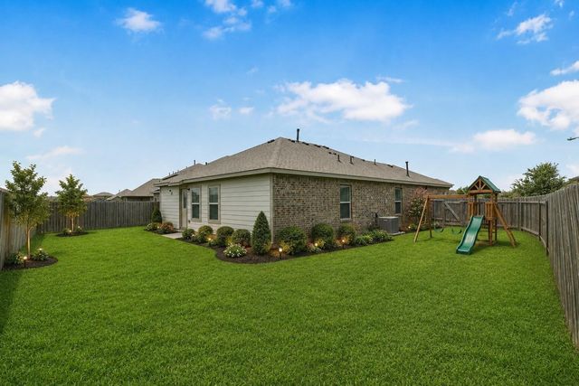 8611 Conquest Circle, Texas City, TX 77591