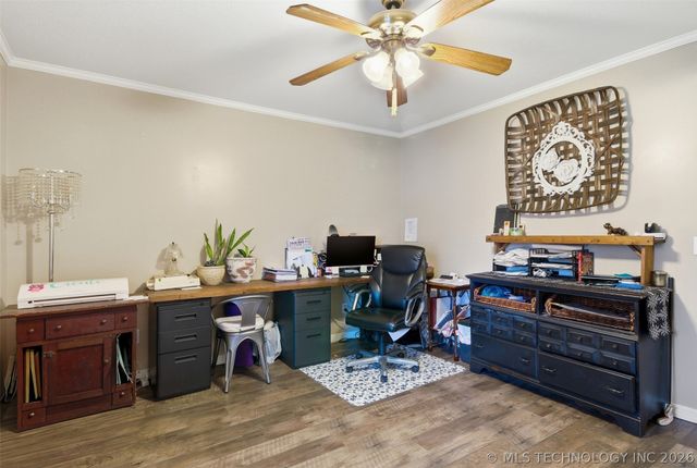 18818 E Bridgewater Place E, Owasso, OK 74055