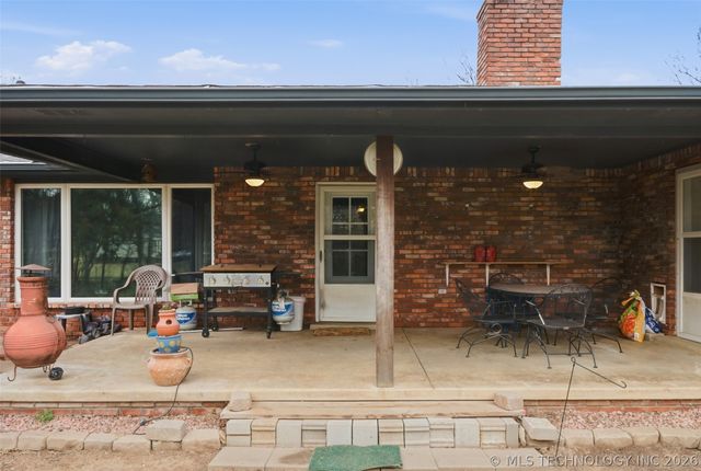 18818 E Bridgewater Place E, Owasso, OK 74055