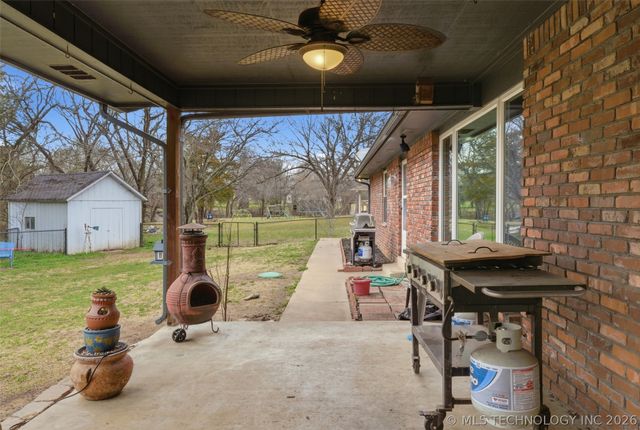 18818 E Bridgewater Place E, Owasso, OK 74055