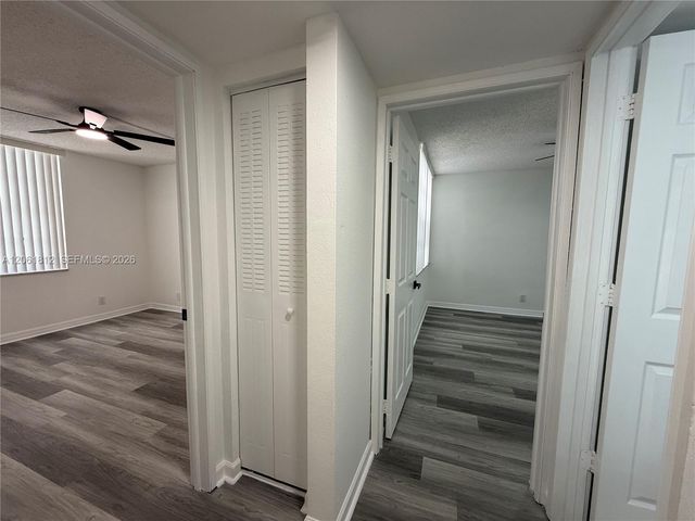 9440 Live Oak Pl 102, Davie, FL 33324