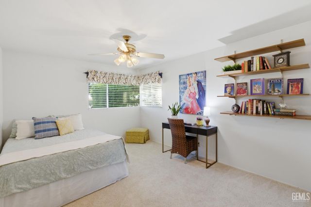 1109 Panorama Drive, Bakersfield, CA 93305