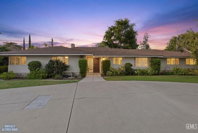 1109 Panorama Drive, Bakersfield, CA 93305