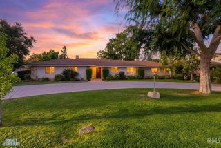 1109 Panorama Drive, Bakersfield, CA 93305