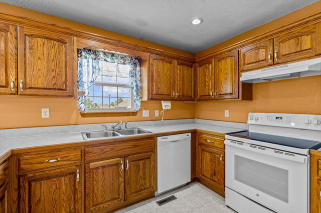 219 Melinda Street, Seymour, MO 65746