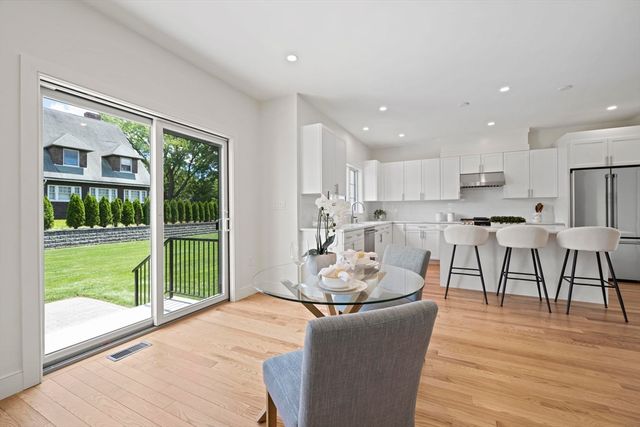 712 Washington, Boston, MA 02135
