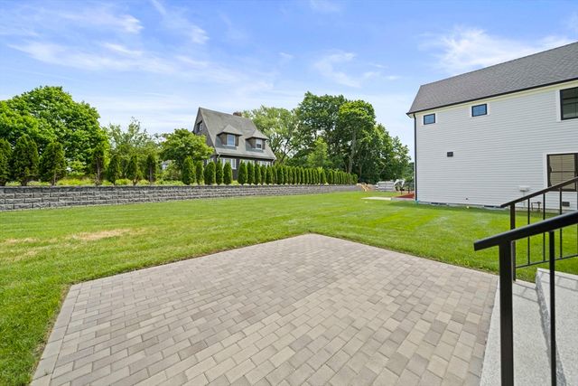 712 Washington, Boston, MA 02135