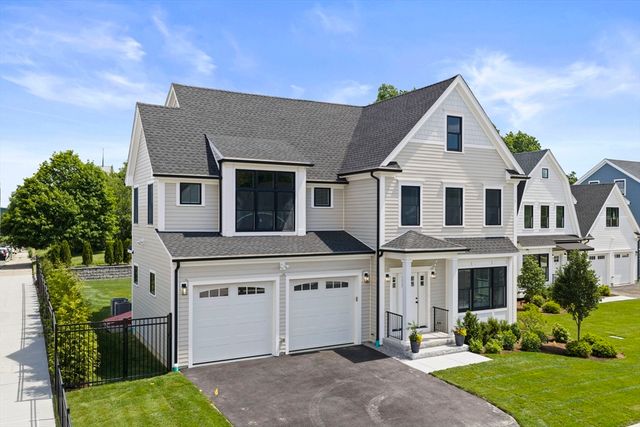 712 Washington, Boston, MA 02135