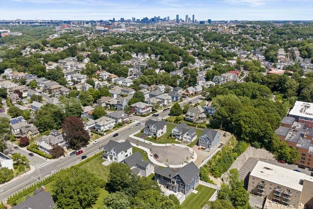 712 Washington, Boston, MA 02135