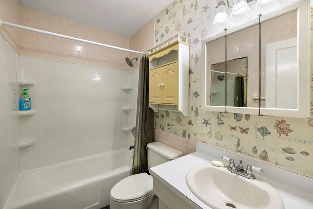 13 Joyce Avenue, Mount Pleasant, SC 29464