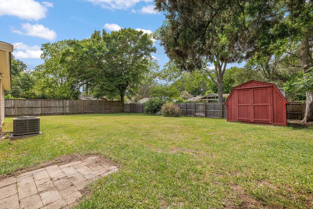 13 Joyce Avenue, Mount Pleasant, SC 29464