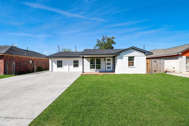 3807 Cherry Meadow Drive, Houston, TX 77039