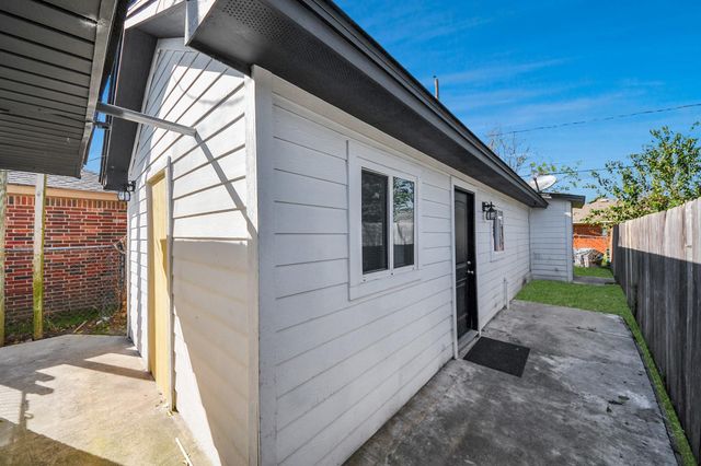 3807 Cherry Meadow Drive, Houston, TX 77039