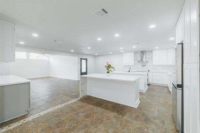 10055 Larston Street, Houston, TX 77055