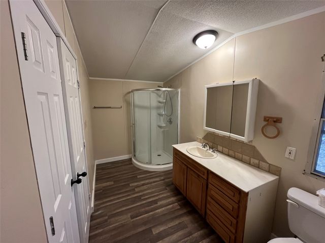 126 Briar Oaks Drive, Azle, TX 76020