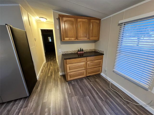 126 Briar Oaks Drive, Azle, TX 76020