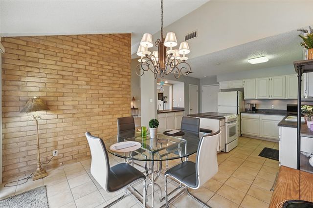 1804 Sunnyvale Road B, Grand Prairie, TX 75050