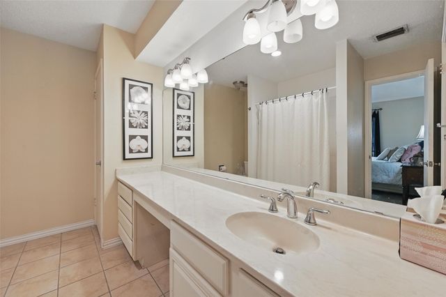 1804 Sunnyvale Road B, Grand Prairie, TX 75050